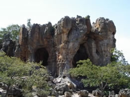 http://fernandod.com.br/images/textos/LENDA DA PEDRA DO CASTELO 2.jpg