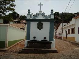 http://fernandod.com.br/images/textos/LENDA DO CHAFARIZ DO KAQUENDE 1.jpg